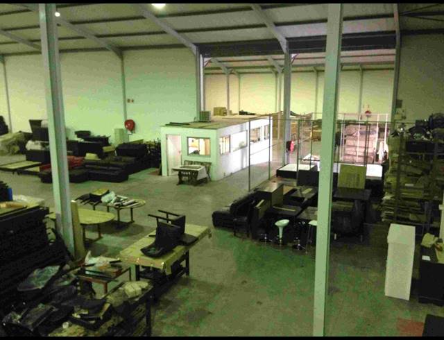 2,750M² FACTORY TO LET IN KILLARNEY GARDENS